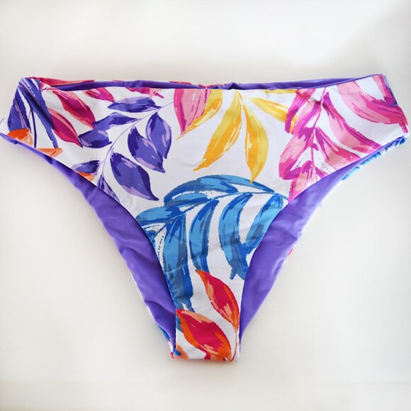 "5/$35" Escaping Reversible Tropical Bikini Mid-Rise Bottoms Size L - Picture 7 of 12